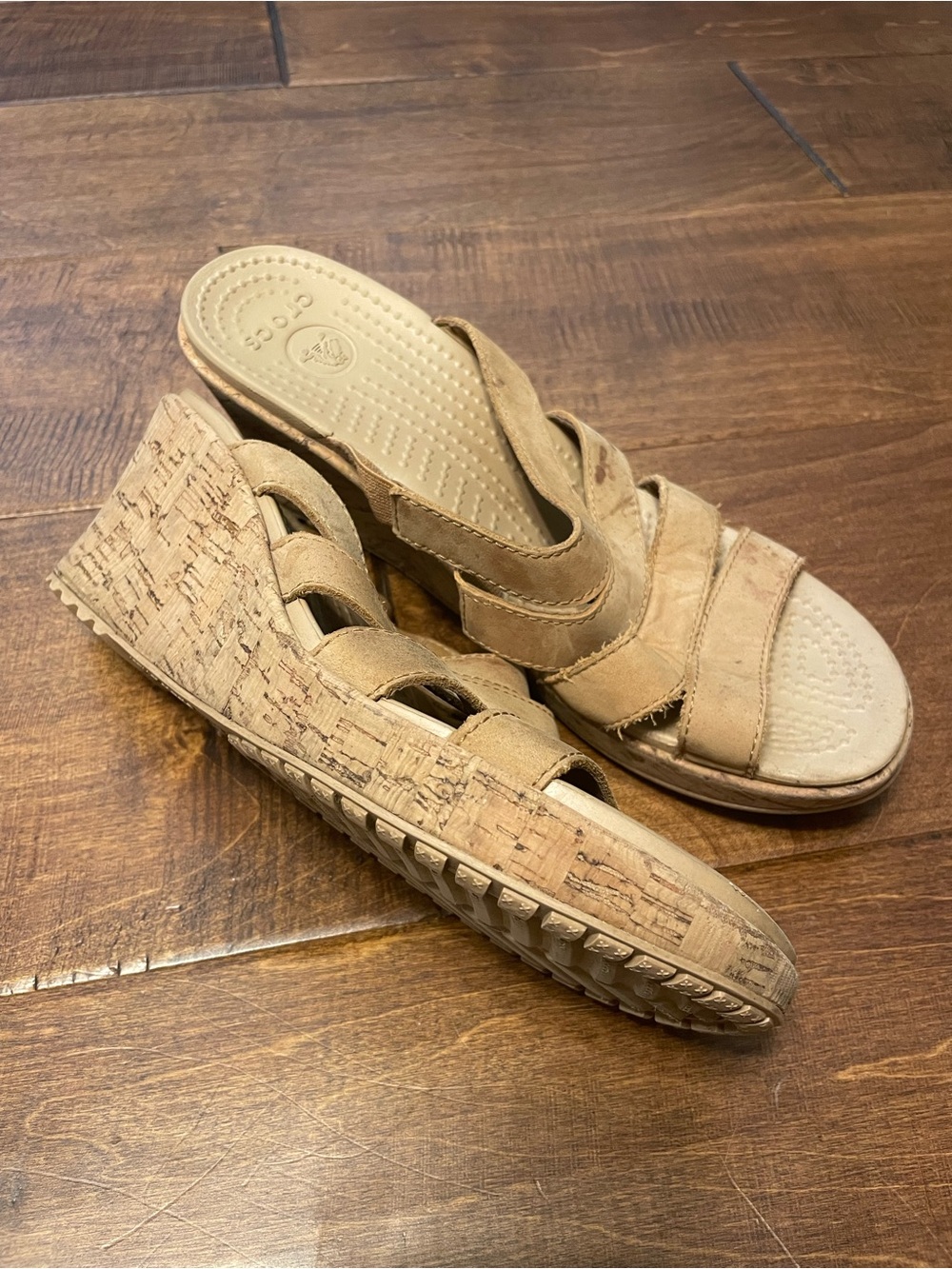 Crocs Women's A-Leigh Cork Wedge strappy Summer Sandals size 9